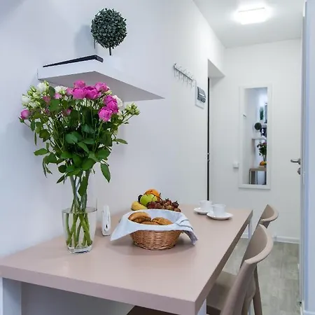 Apartment Myfreedom Apartments: Metro Klovska, Near Military Hospital Kyiv