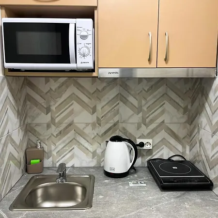 Myfreedom Apartments: Metro Klovska, Near Military Hospital * Kyiv